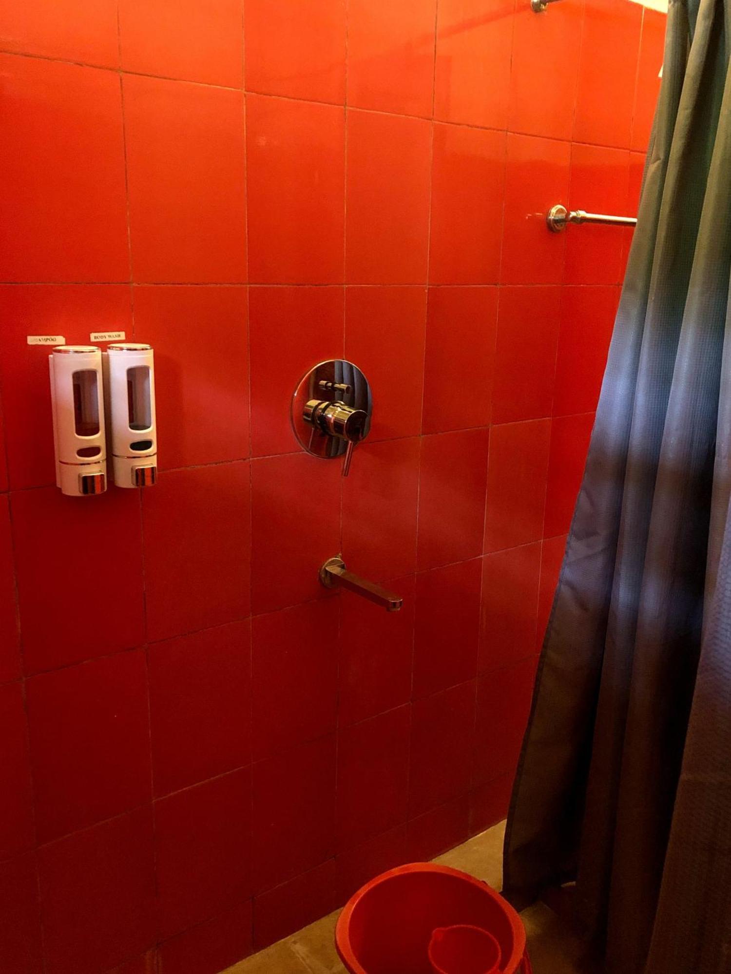 Nirvana Guest House Guwahati Esterno foto