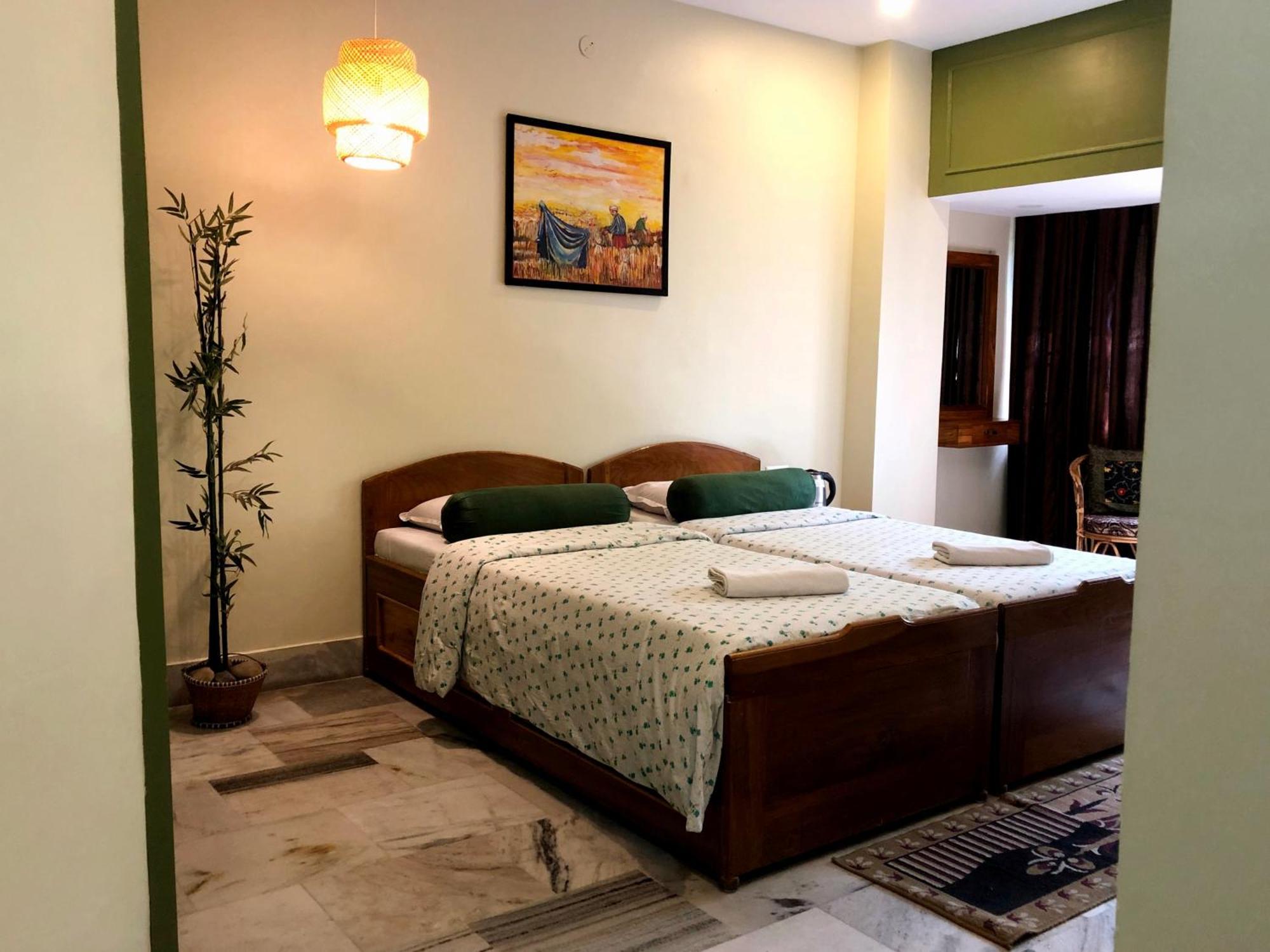 Nirvana Guest House Guwahati Esterno foto